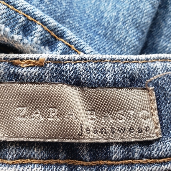 Zara Jeans Slight Distress Zipper Hem Size 6 - Picture 7 of 8